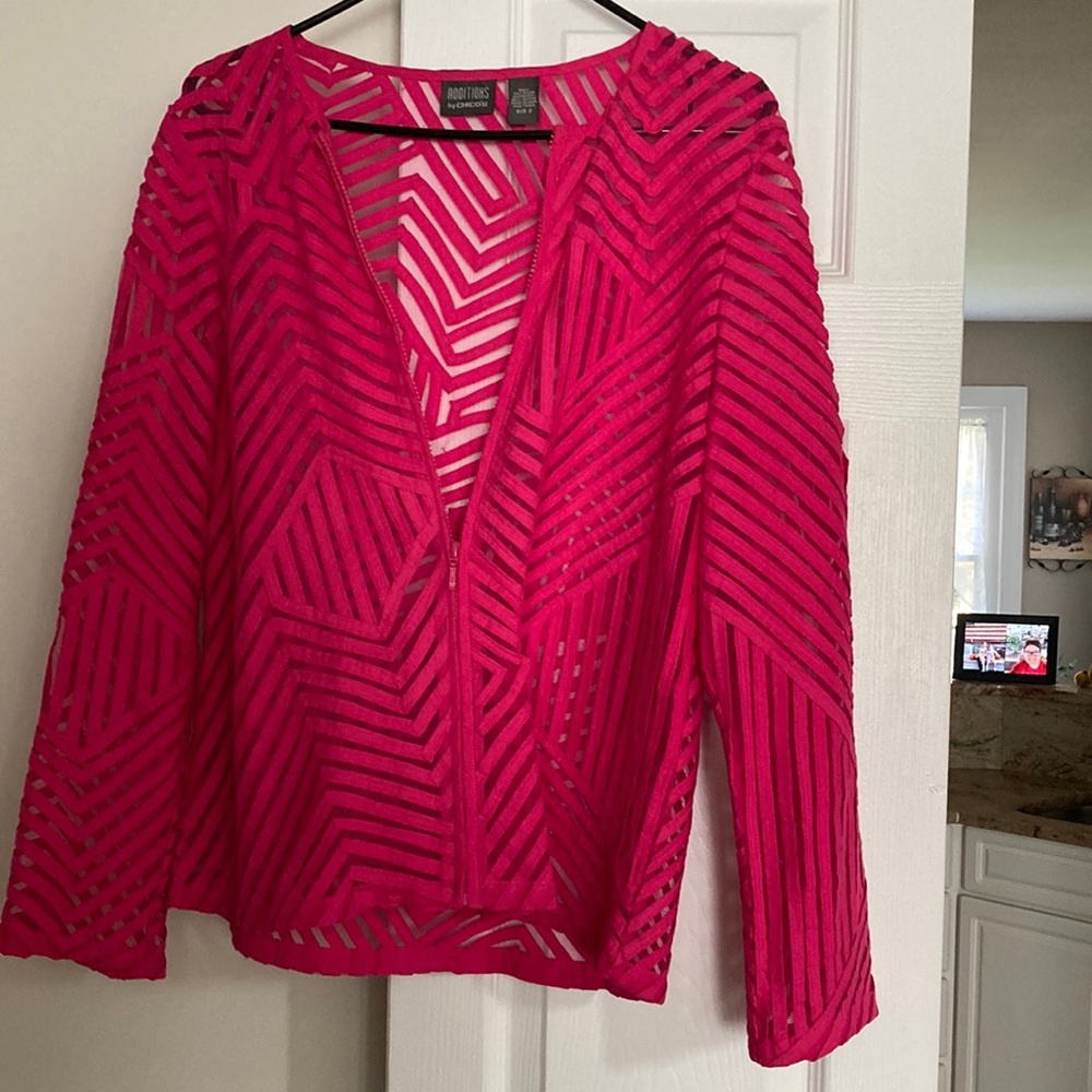 Barely worn, excellent condition size 2(12) dress jacket. Lovely.